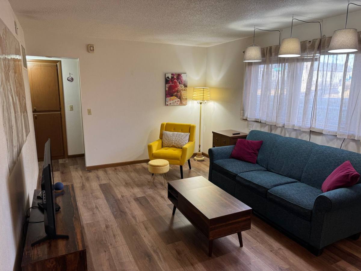Apartment for rent at 1015 Broadway St, Pella, IA 50219