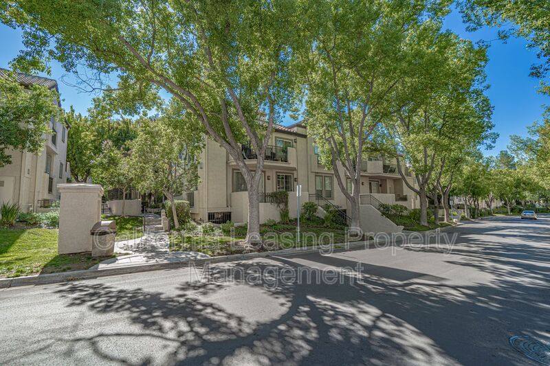 Apartment for rent at 24141 Del Monte #243, Valencia, CA 91355