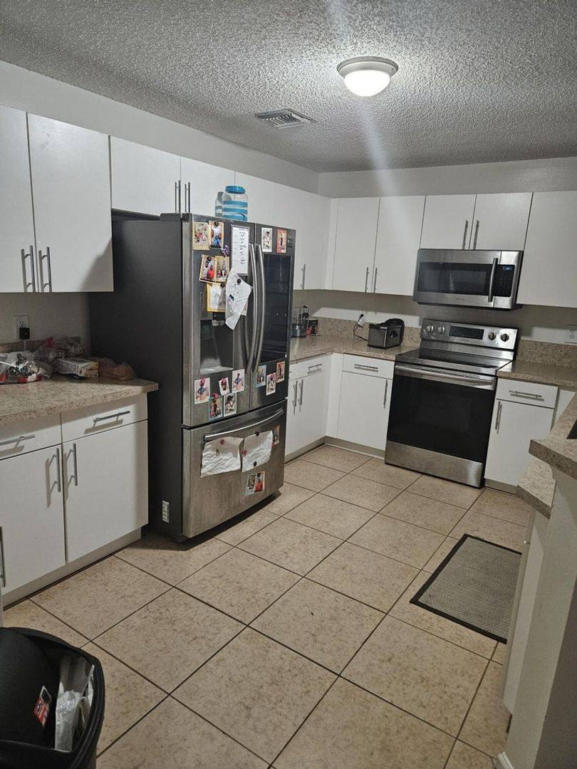 House for rent at 3381 Turtle Cove, West Palm Beach, FL 33411