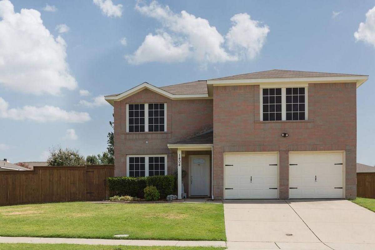House for rent at 1404 Sequoia Dr, Krum, TX 76249
