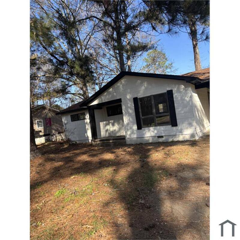 House for rent at 1558 Maria Dr, Jackson, MS 39204