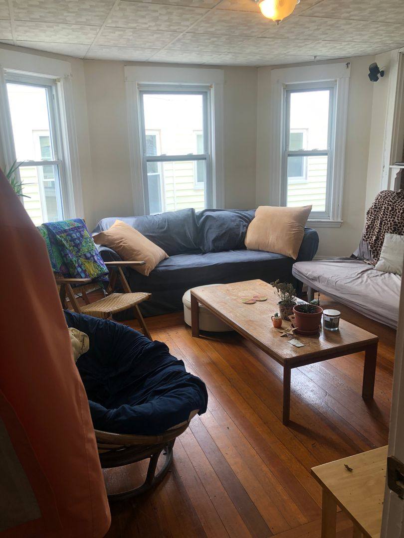 88-90 Lowell St, Somerville, MA 02143