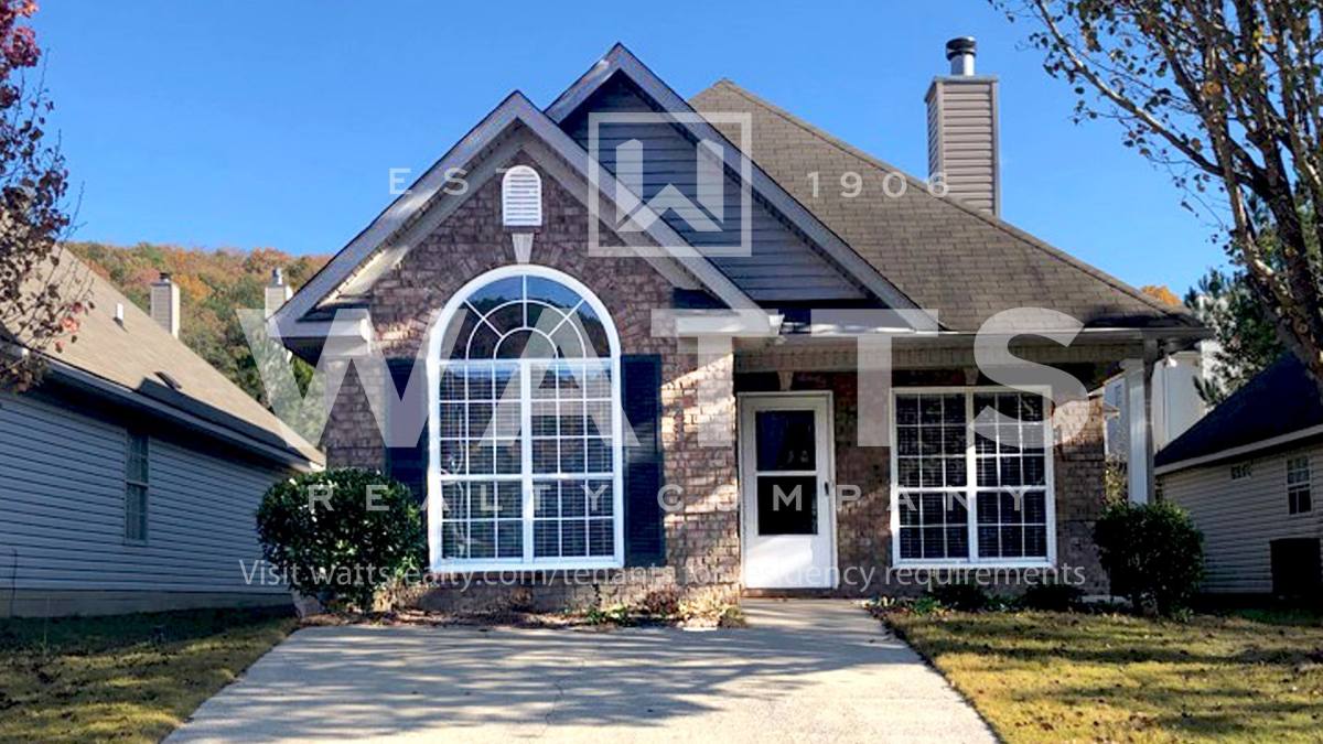House for rent at 355 Forest Lakes Dr, Sterrett, AL 35147