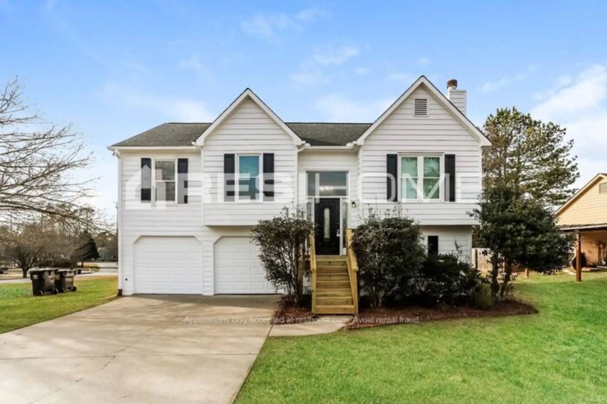 House for rent at 156 Aztec Way SE, Acworth, GA 30102