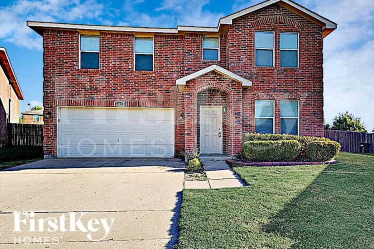 House for rent at 8403 Plantain Court, Arlington, TX 76002