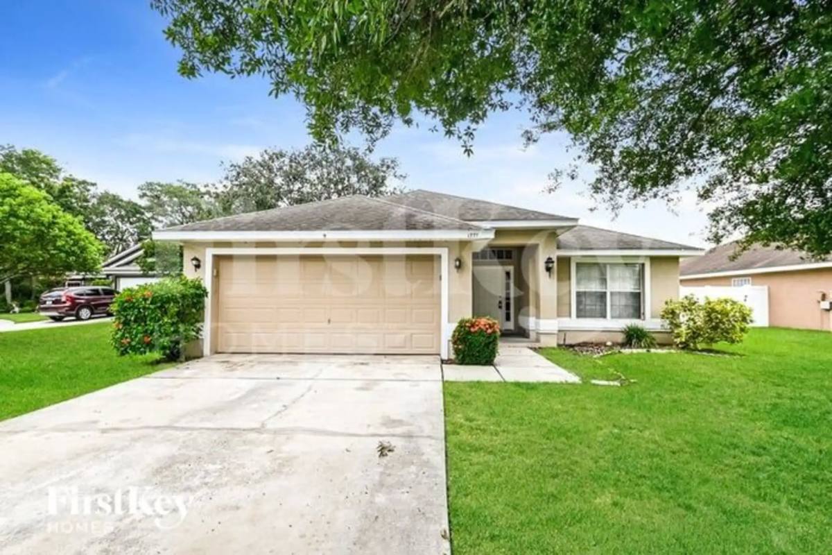 House for rent at 1777 Turtle Rock Dr, Lakeland, FL 33803