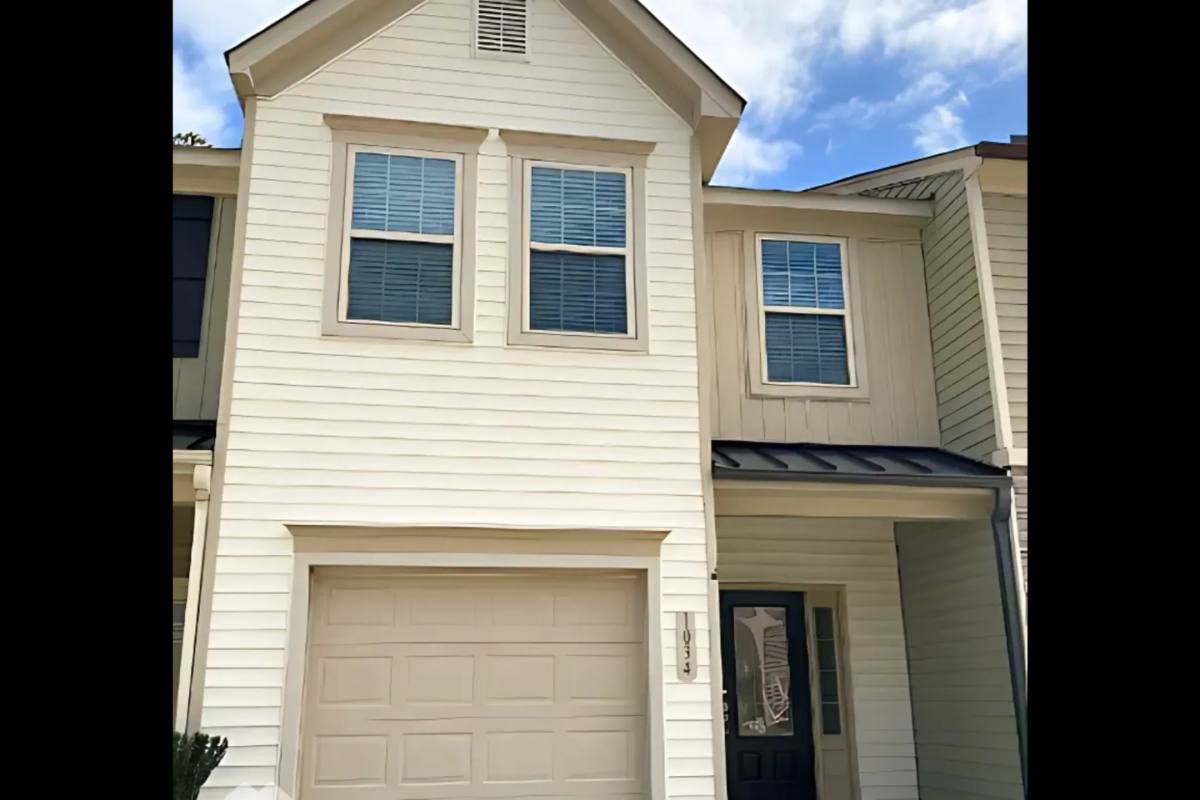 Townhouse for rent at 1034 Grand Ridge Dr, Rolesville, NC 27571