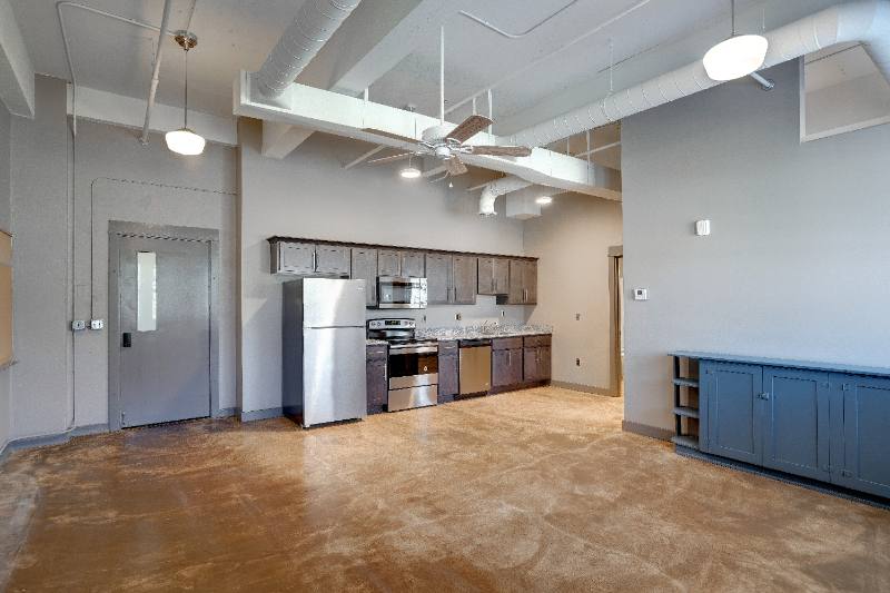 Apartment for rent at 1009 Highland Ave, Salina, KS 67401