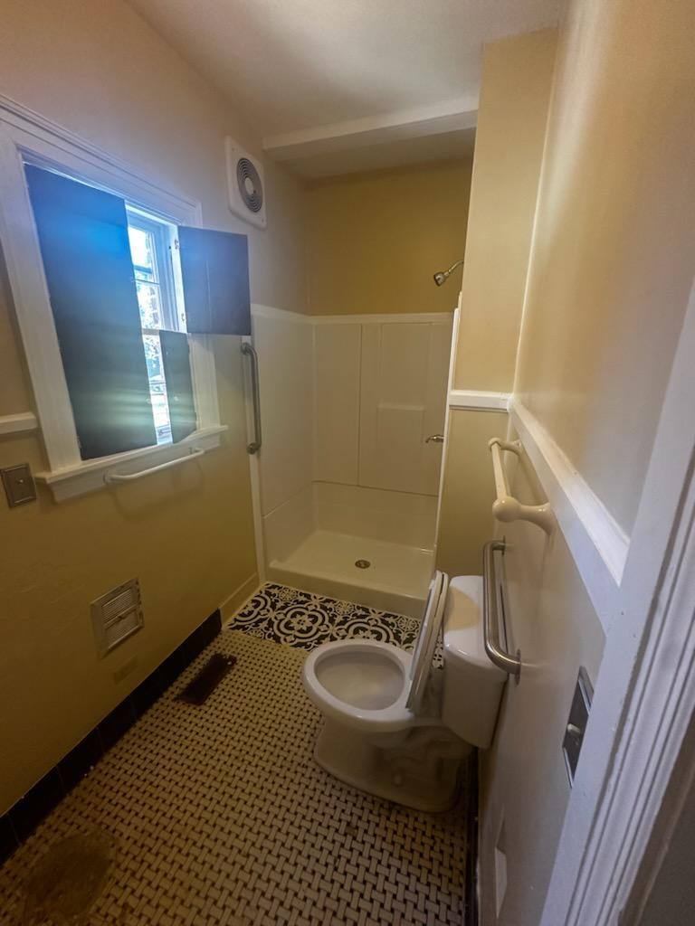 Apartment for rent at 510 W Broad Ave #C, Albany, GA 31701