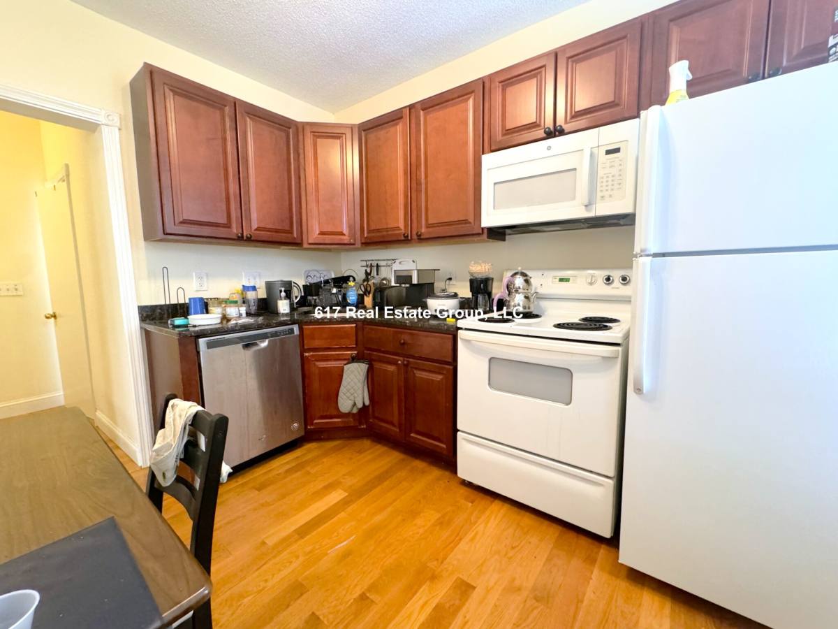 Apartment for rent at 14 Leverett St #1, Brookline, MA 02445