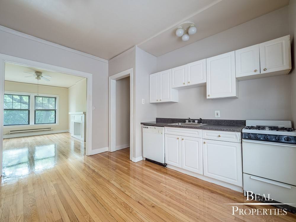 Apartment for rent at 1311 Oak Ave, Evanston, IL 60201