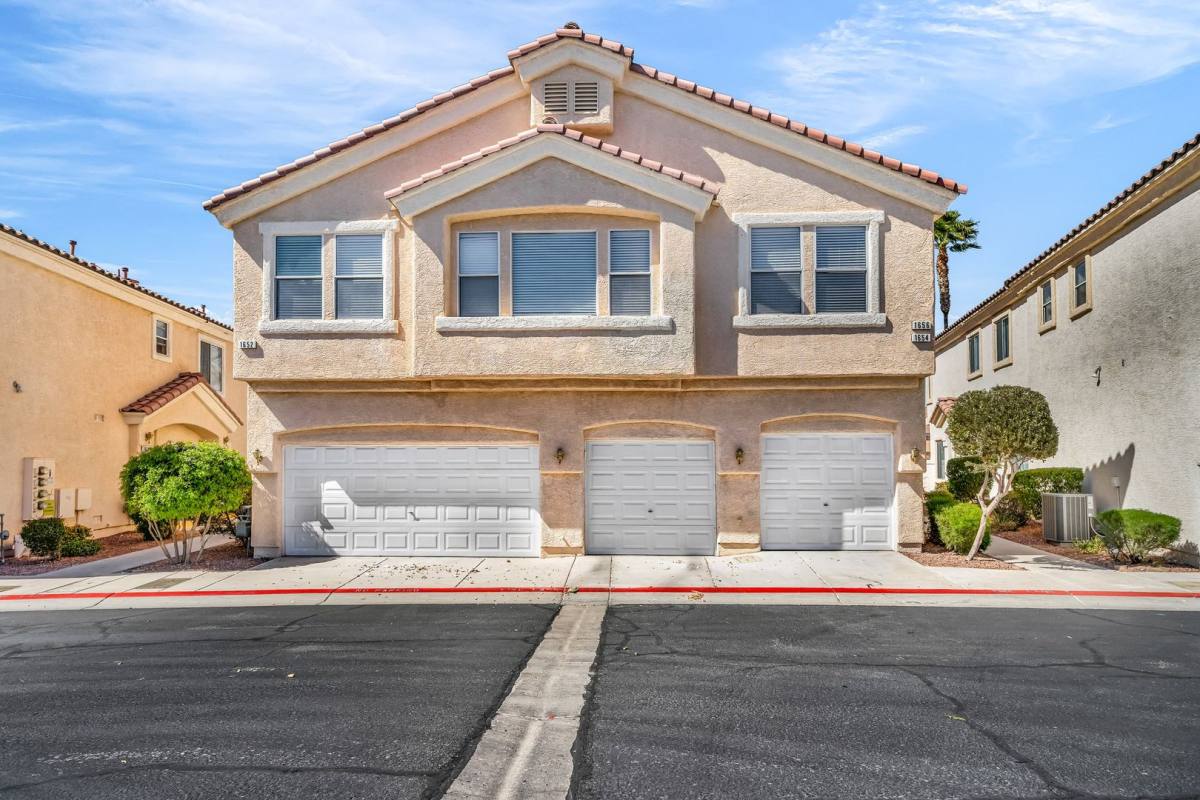 Townhouse for rent at 1656 Clint Canyon Dr, Henderson, NV 89002