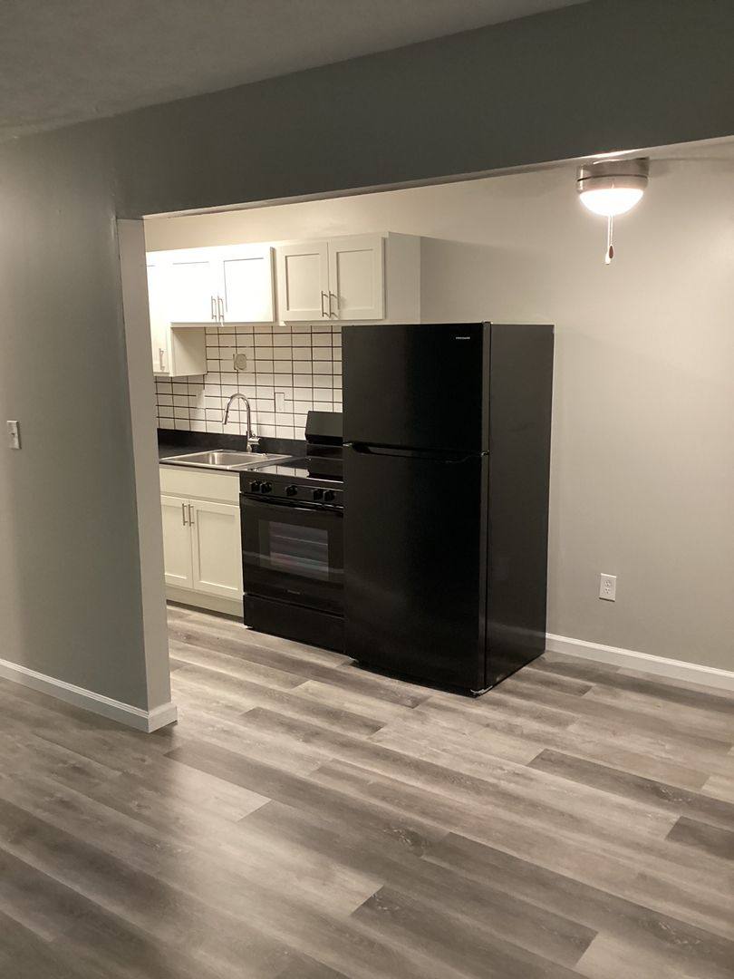 Apartment for rent at 1045-1059 Richmond Rd, Painesville, OH 44077