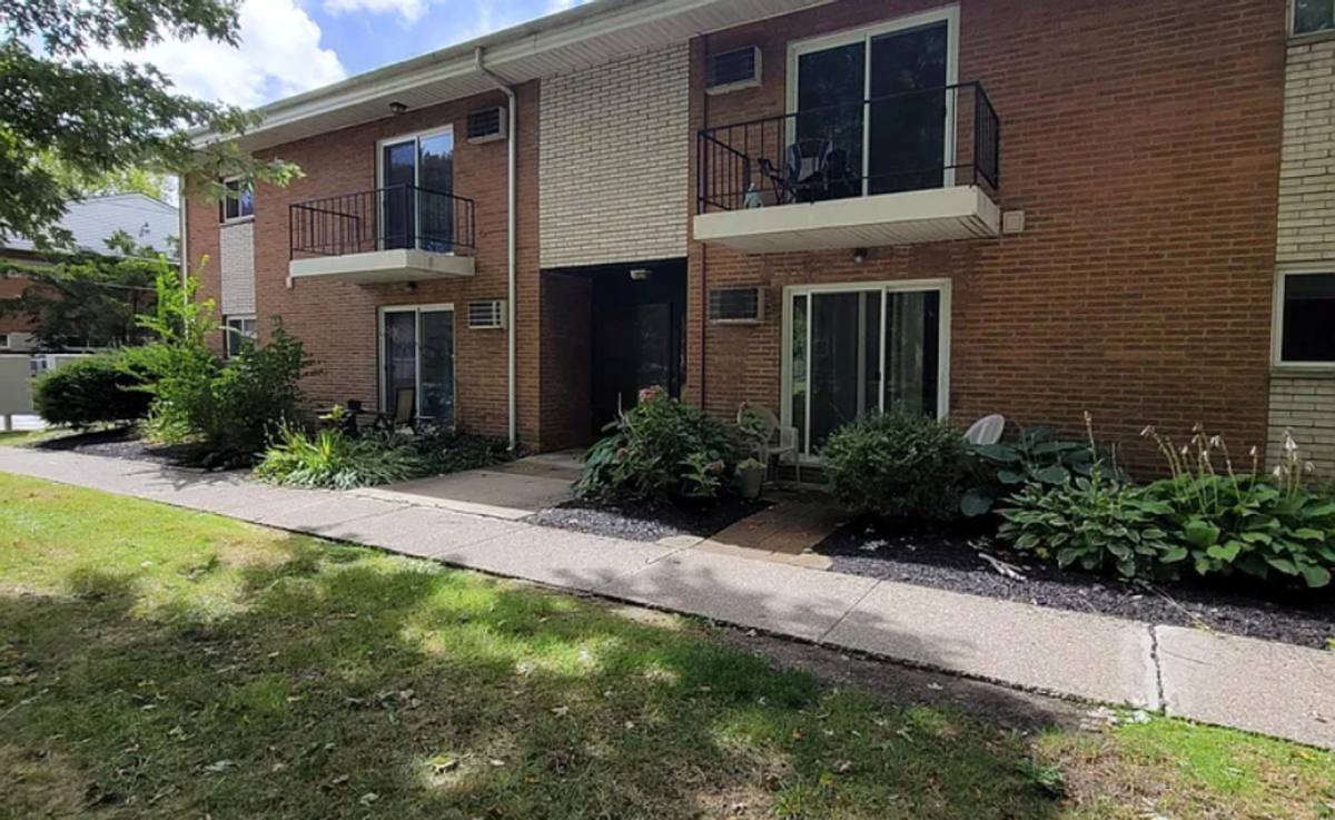 Apartment for rent at 1045-1059 Richmond Rd, Painesville, OH 44077