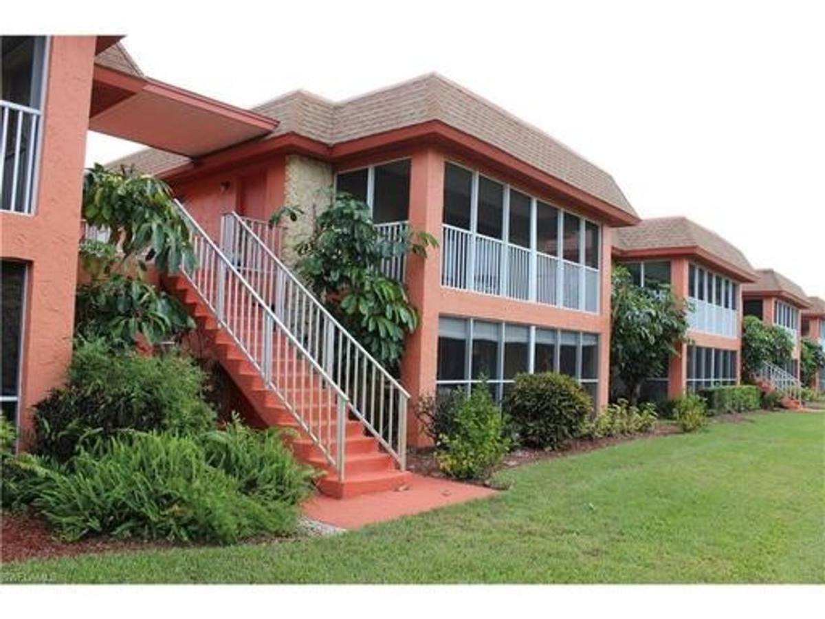 Condo for rent at 1400 Pompei Lane, Naples, FL 34103