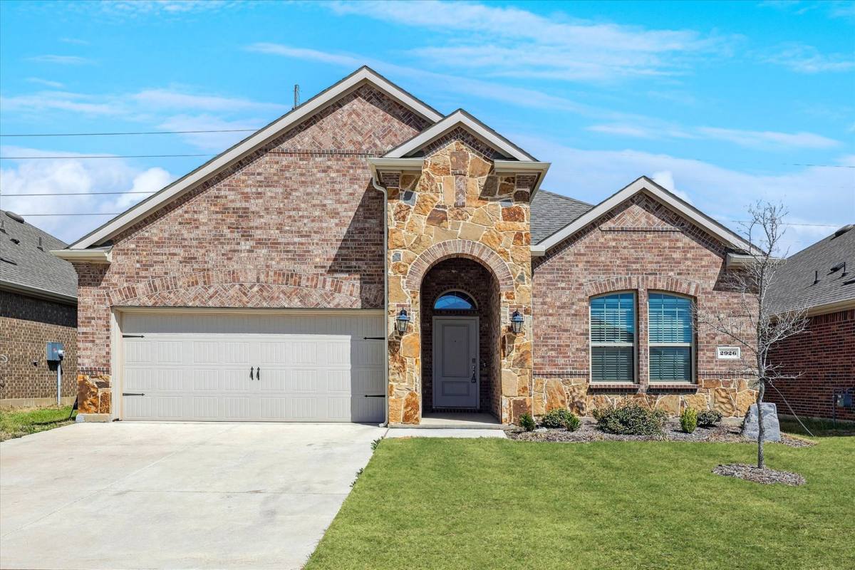House for rent at 2926 Moccasin Lane, Aubrey, TX 76227