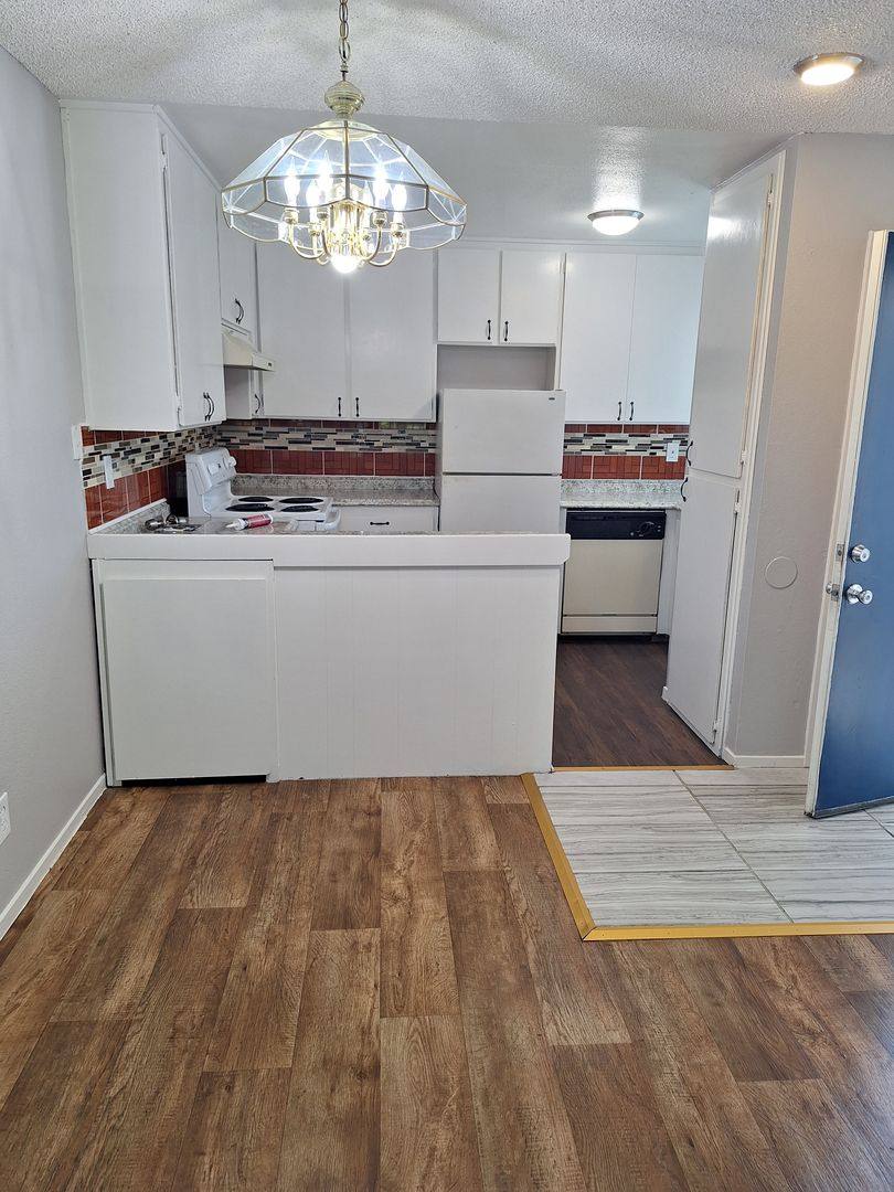 Apartment for rent at 7259 S Land Park, Sacramento, CA 95831