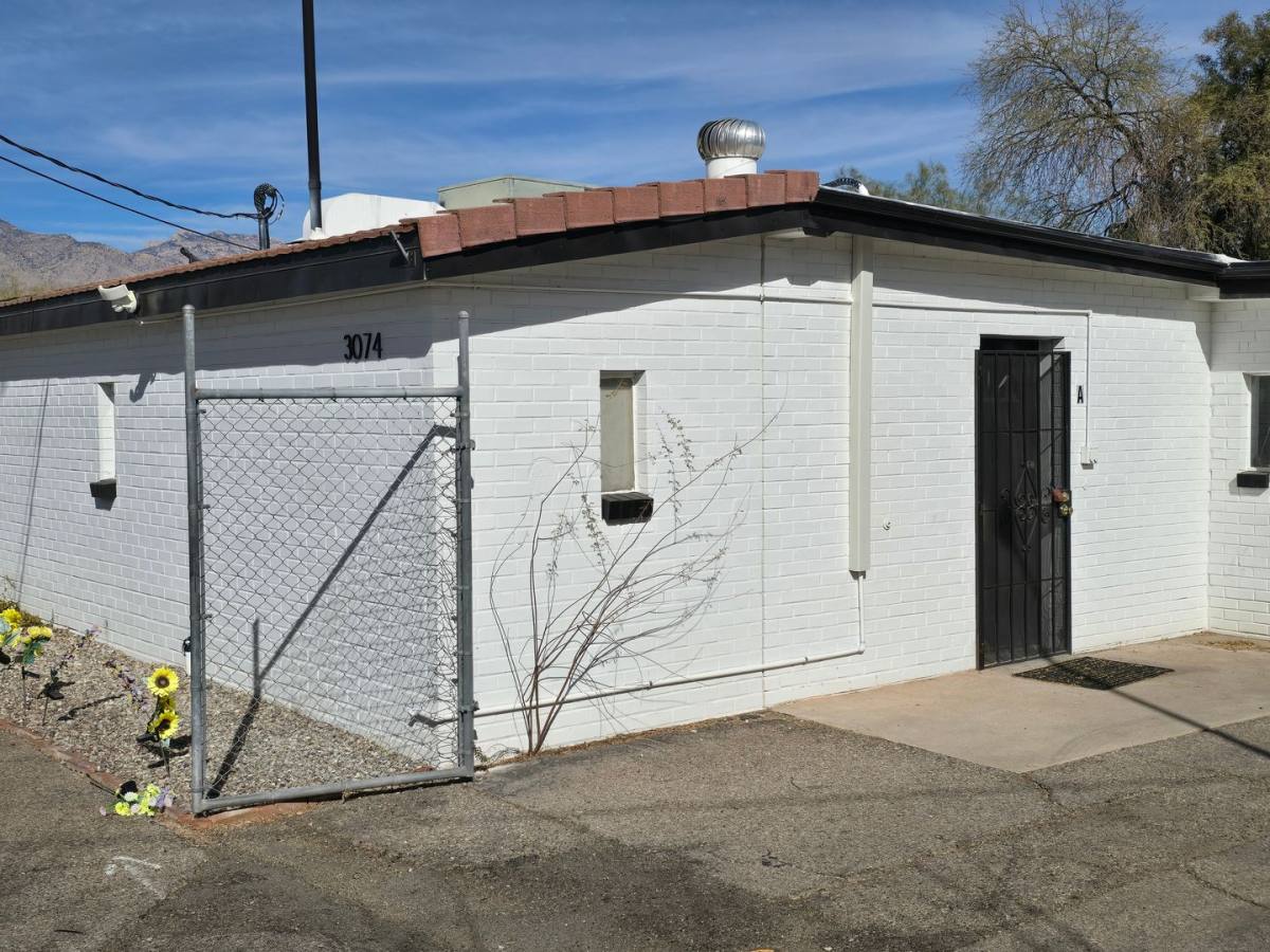 Apartment for rent at 3074 N Alvernon Way, Tucson, AZ 85712