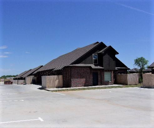 Condo for rent at 20600 E Reno Ave, Harrah, OK 73045