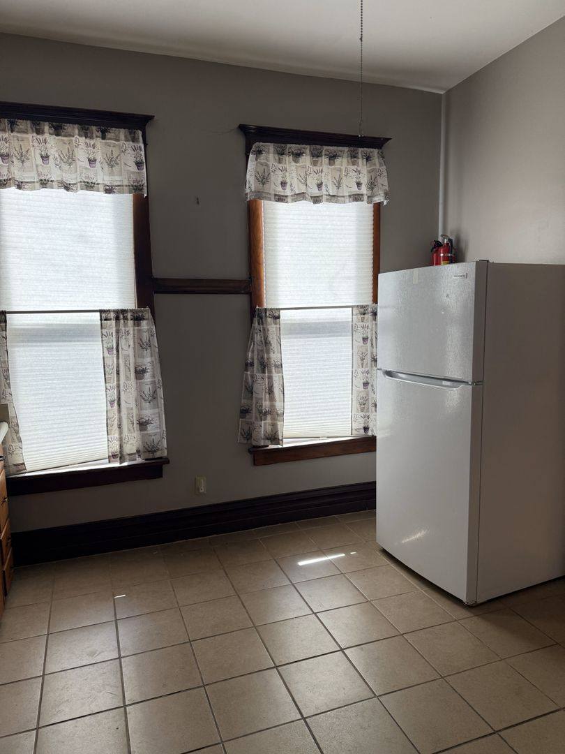 Apartment for rent at 744 Nevada St, Dubuque, IA 52001