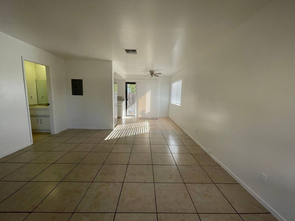 Apartment for rent at 708 Crocker St, Templeton, CA 93465
