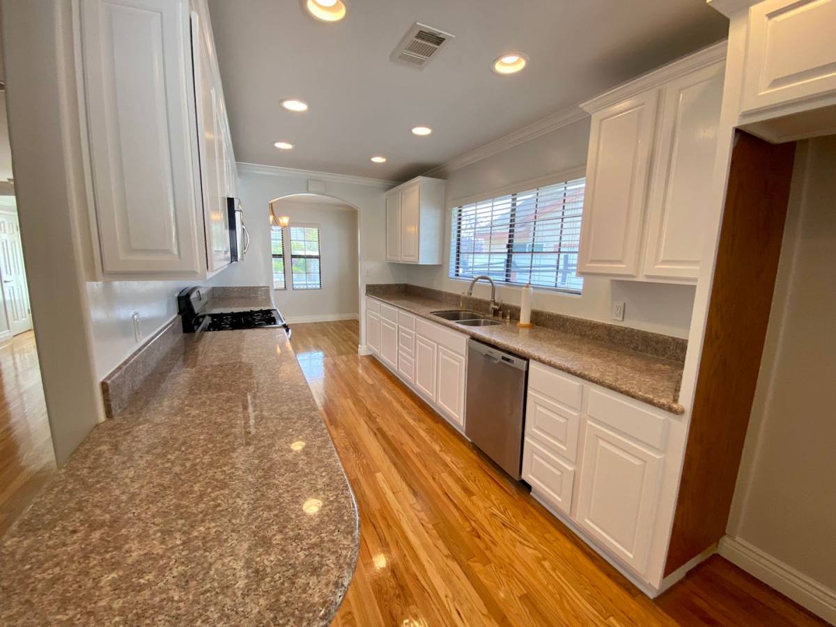Apartment for rent at 19205 Ronald Ave, Torrance, CA 90503