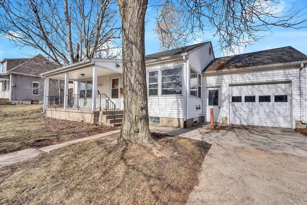 House for rent at 1217 W 19th St, Cedar Falls, IA 50613