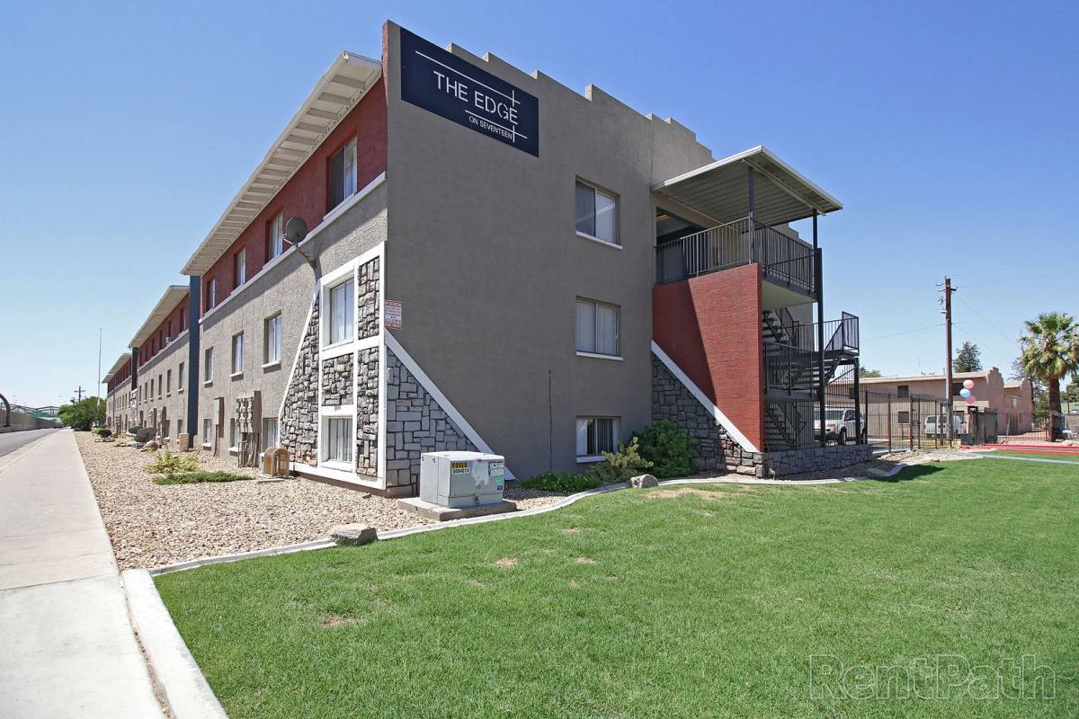 Apartment for rent at 2501 W Ocotillo Rd, Phoenix, AZ 85017
