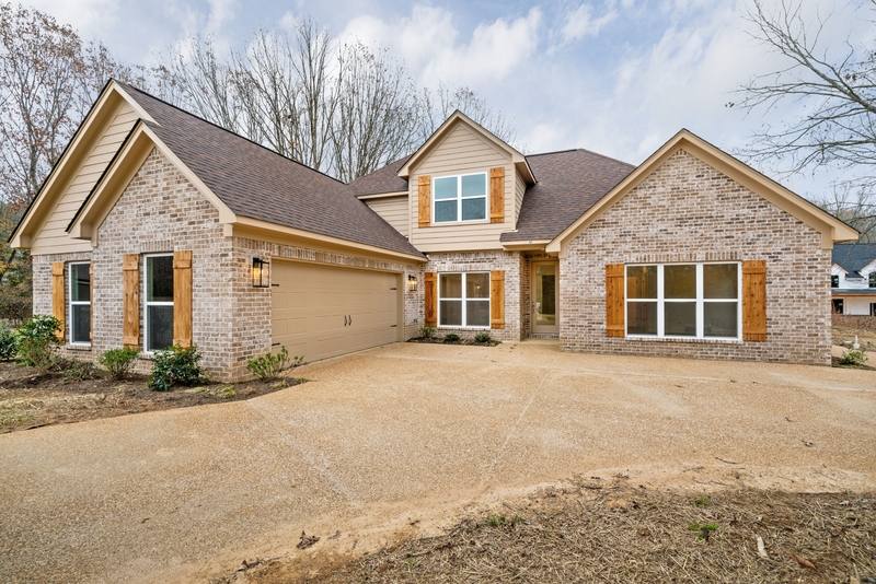 Apartment for rent at 31 Scattered Oak Dr #1, Byhalia, MS 38611
