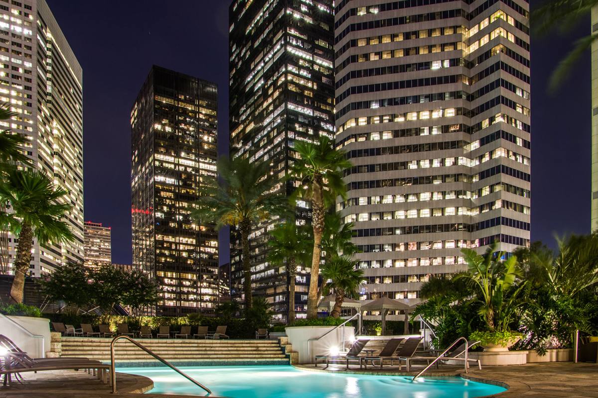 Apartment for rent at 1402 McKinney St #A6-66, Houston, TX 77010