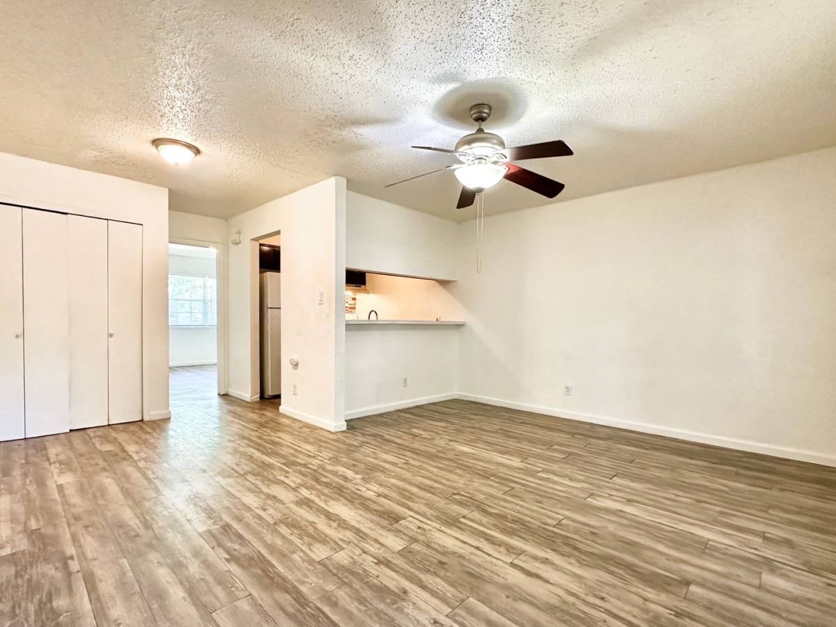 Apartment for rent at 1015 Gardner Rd, Austin, TX 78721