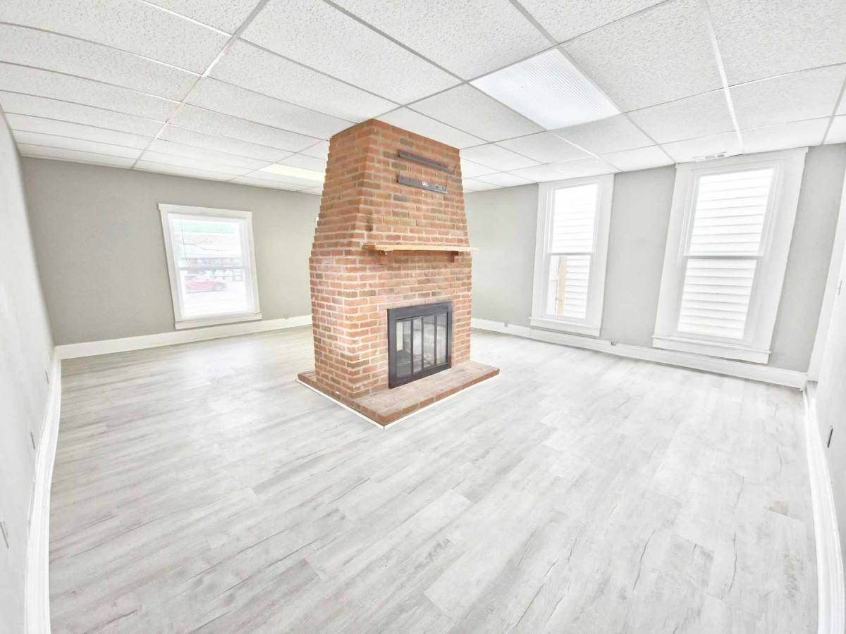 Apartment for rent at 1051 Barret Ave, Louisville, KY 40204