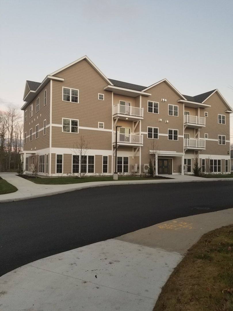 Apartment for rent at 15 Plaza Dr, Scarborough, ME 04074