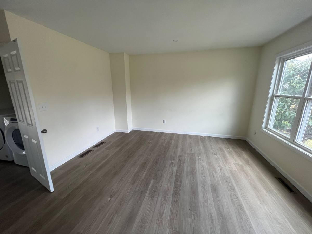 Apartment for rent at 1815 Falmouth Rd, Centerville, MA 02632