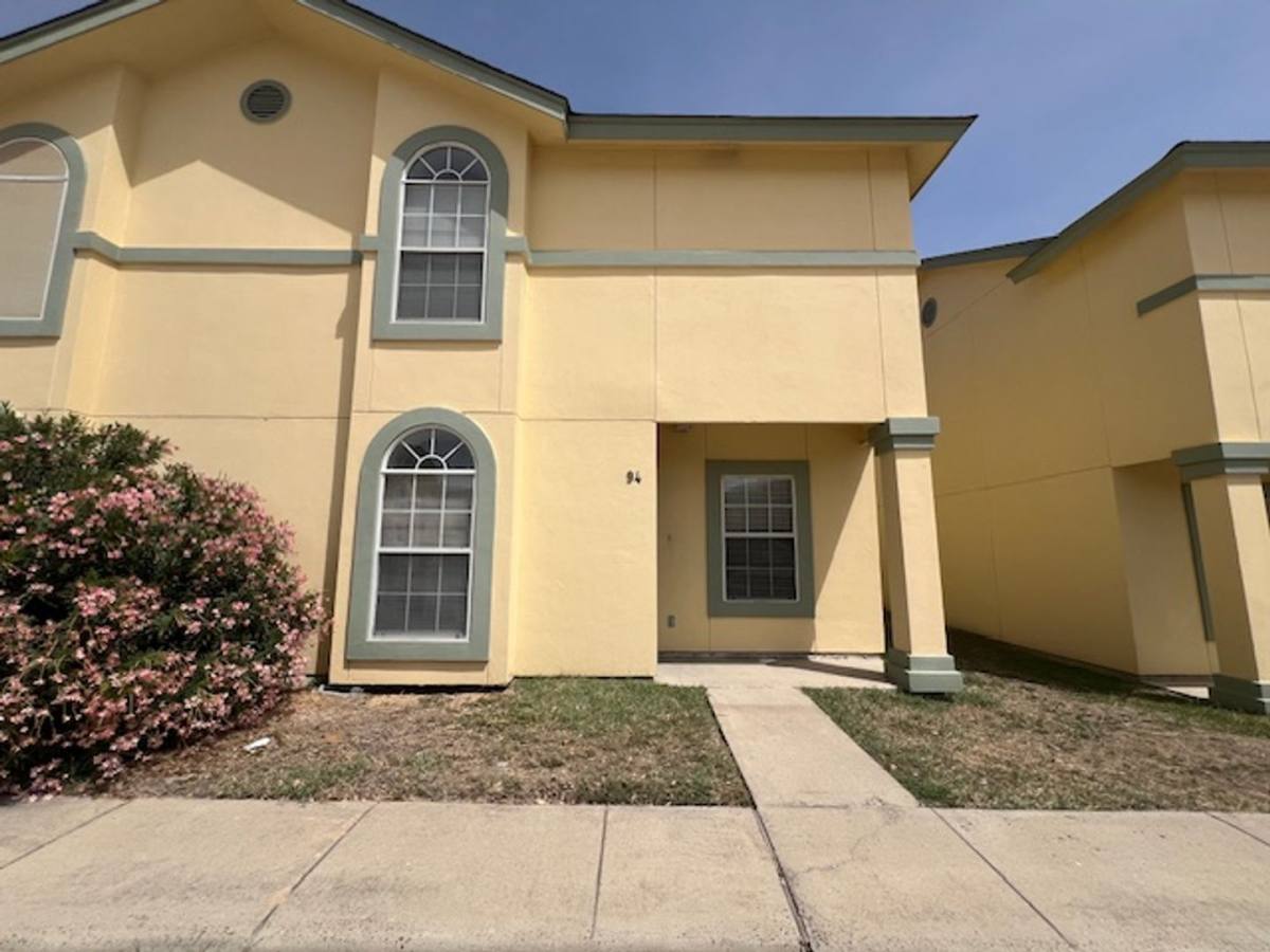 Apartment for rent at 1000 Ranchway, Laredo, TX 78045