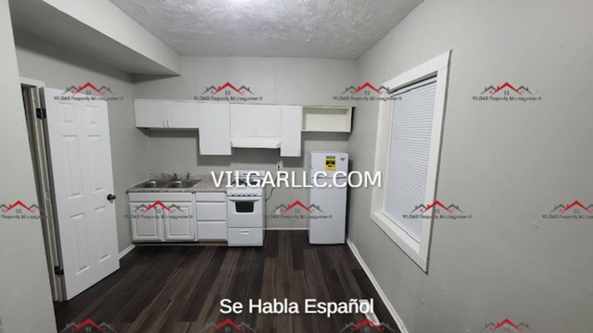 Apartment for rent at 410 Lincoln Way, La Porte, IN 46350