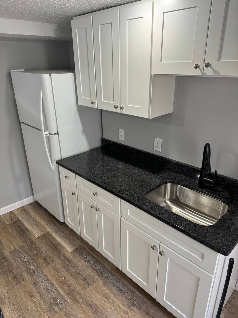 Apartment for rent at 14-16 Lock St, Nashua, NH 03064