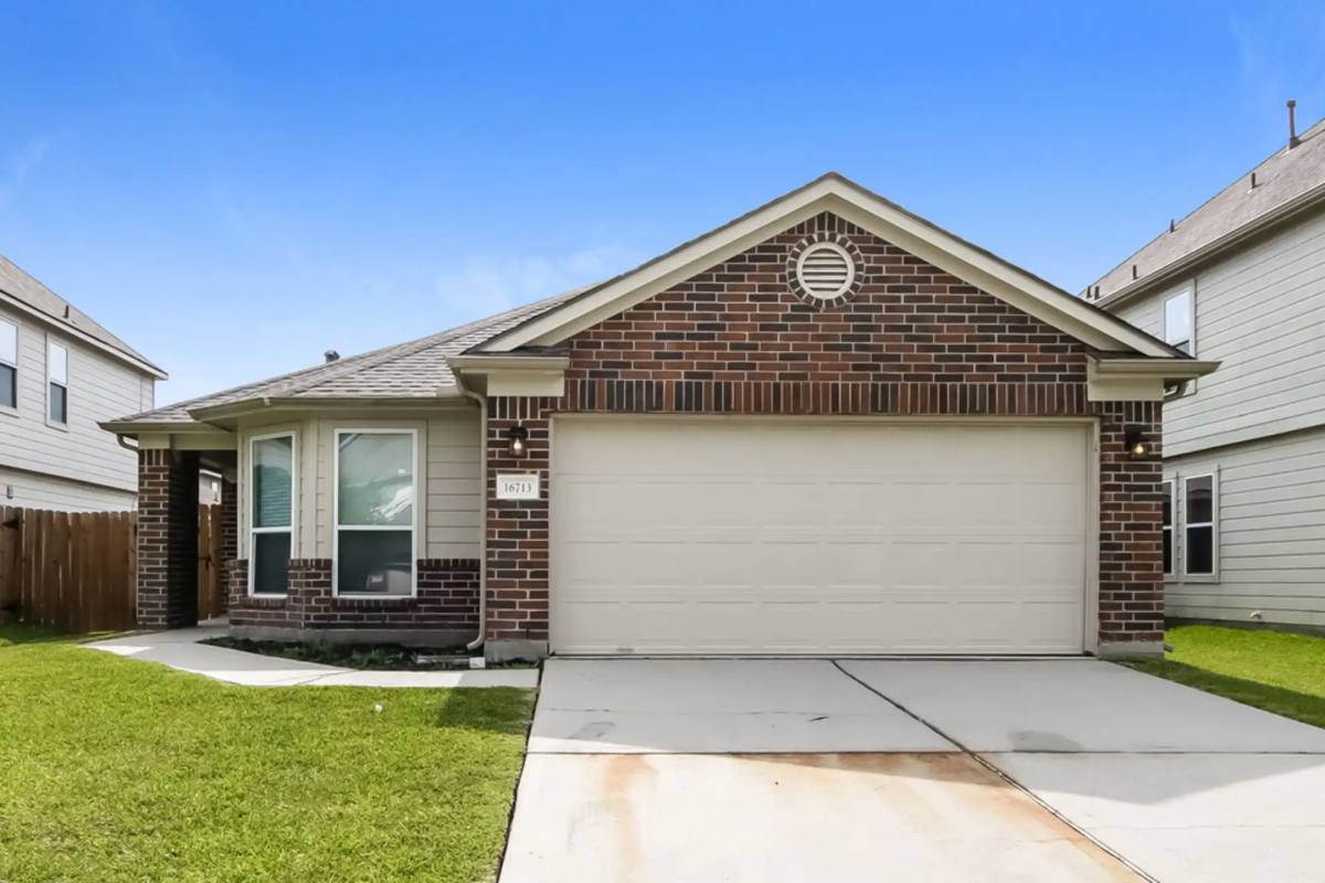 House for rent at 16713 Foursquare Dr, Conroe, TX 77385