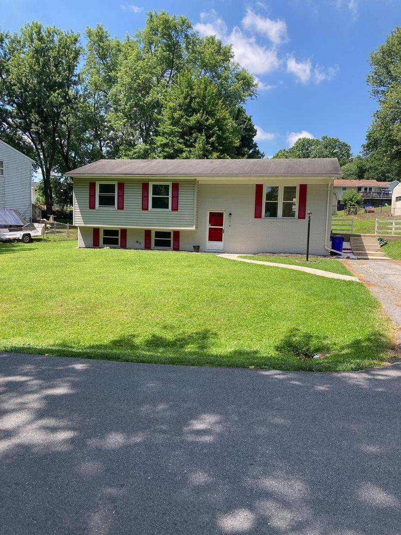 House for rent at 1618 Gibbons Rd, Point of Rocks, MD 21777