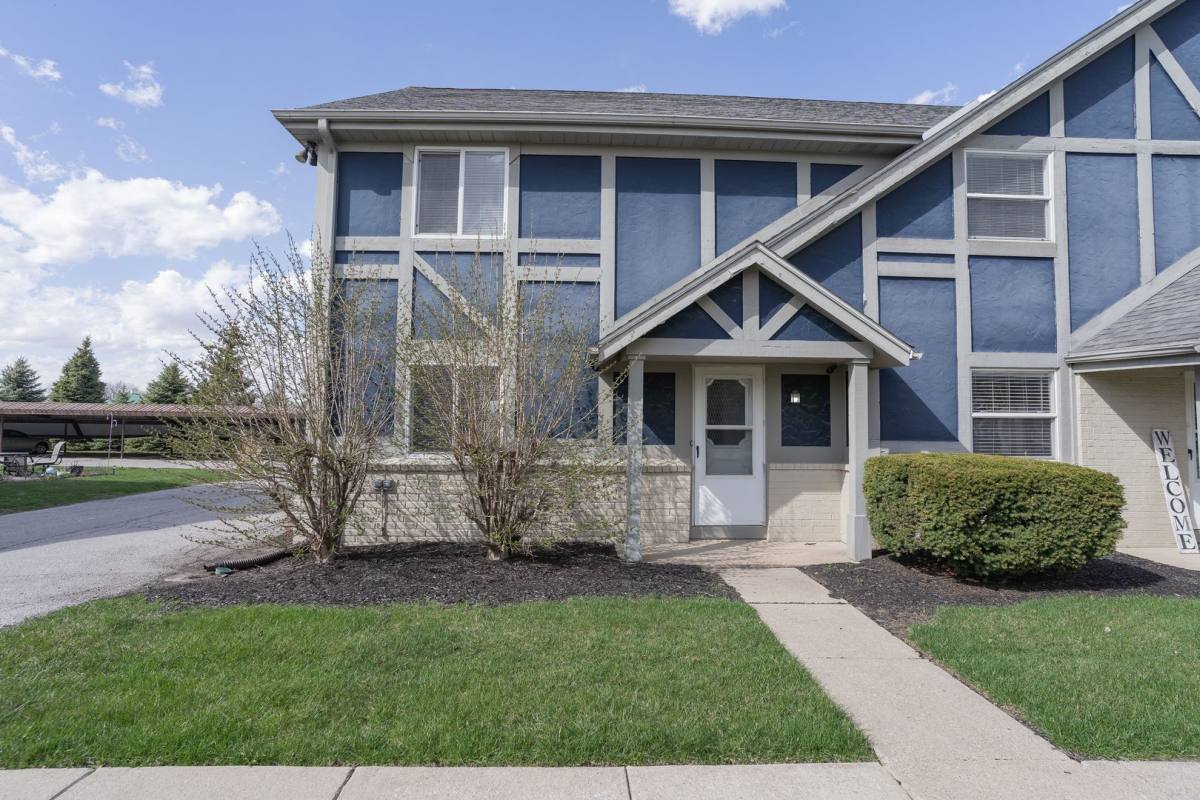 Apartment for rent at 349 Wrexham, Maumee, OH 43537