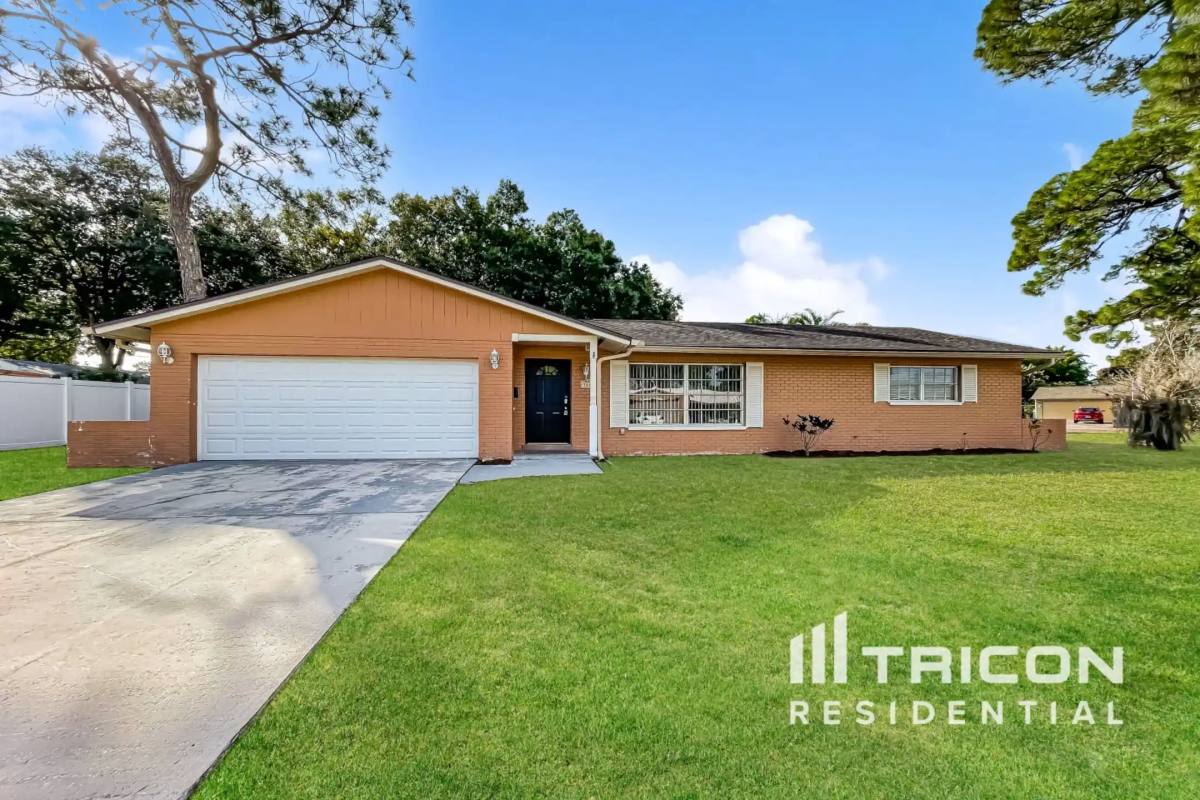 House for rent at 1840 76th Ave N St Petersburg Floor, Saint Petersburg, FL 33702