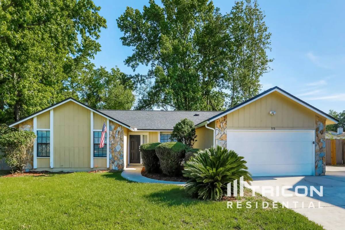 House for rent at 570 Constitution Dr Orange Park Floor, Orange Park, FL 32073