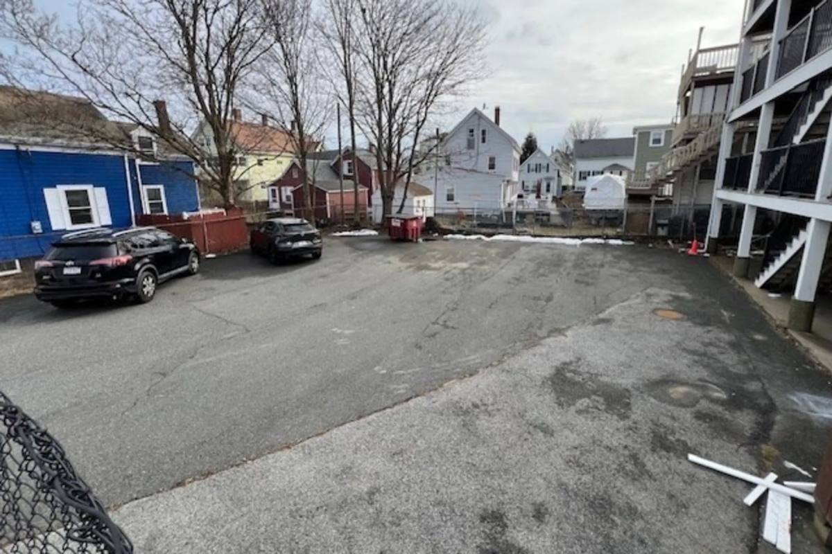 Apartment for rent at 107 Washington St #107-2 3RDFLRLEFT, Gloucester, MA 01930