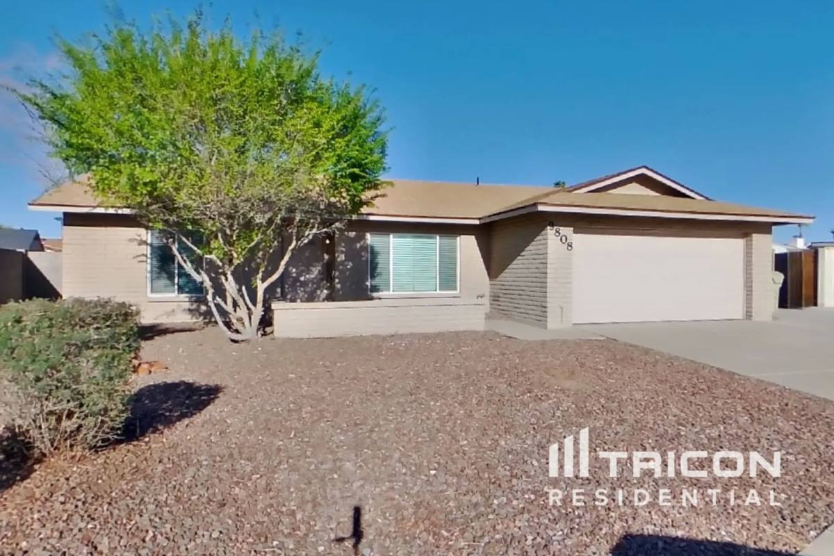 House for rent at 9808 N 49th Lane, Glendale, AZ 85302