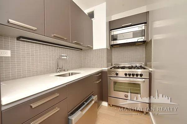 Condo for rent at 222 E 39th St #17E, New York, NY 10016