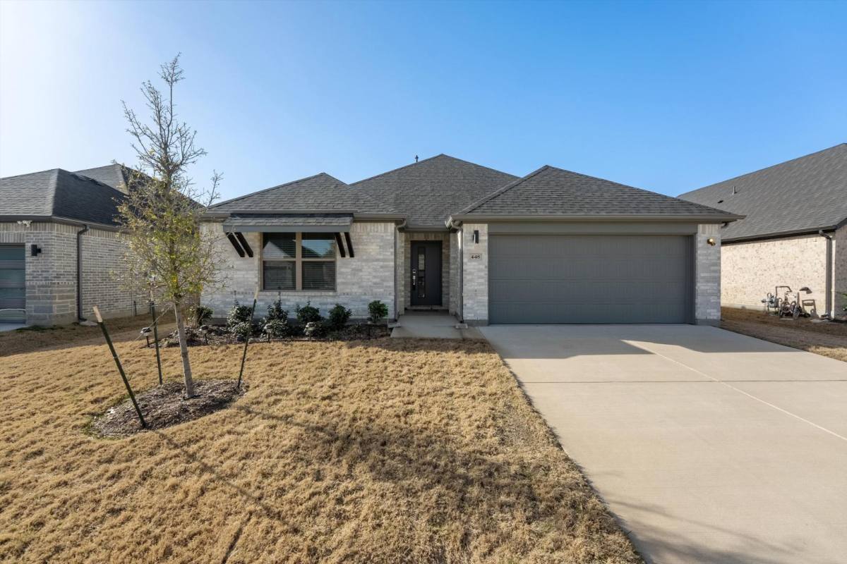 House for rent at 448 Sugarlands Dr, Waxahachie, TX 75165