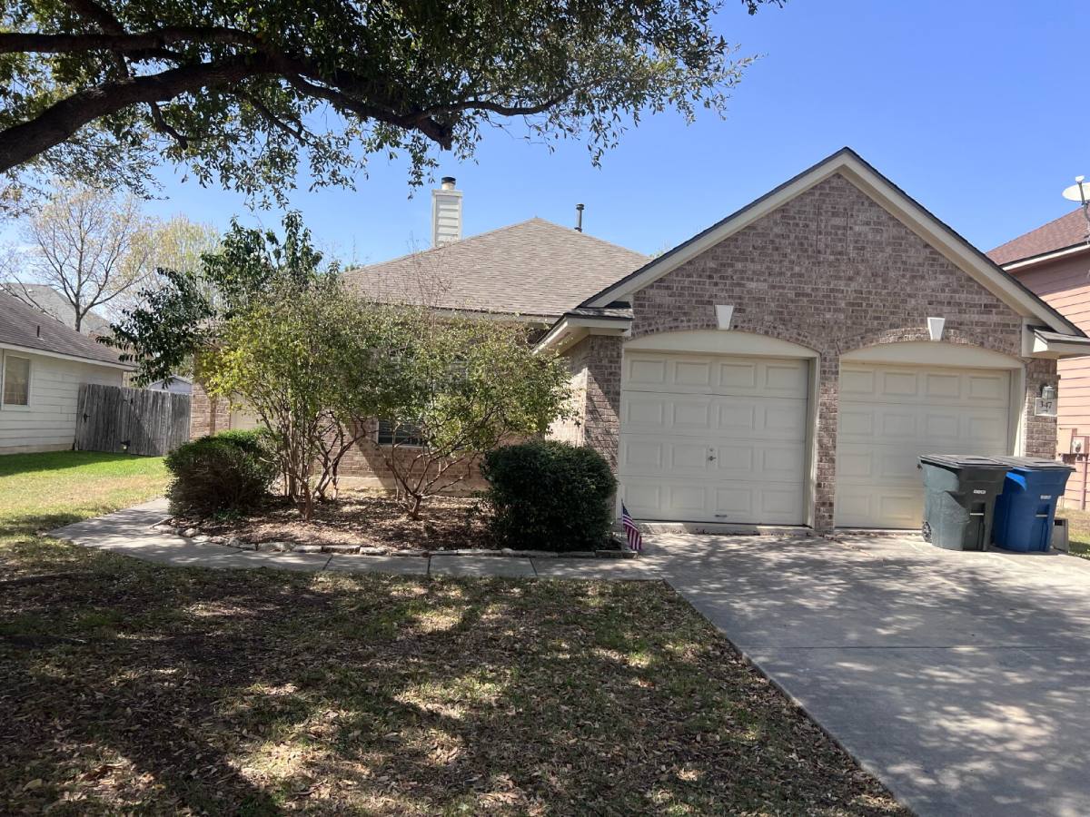House for rent at 347 Meadow Park, New Braunfels, TX 78130