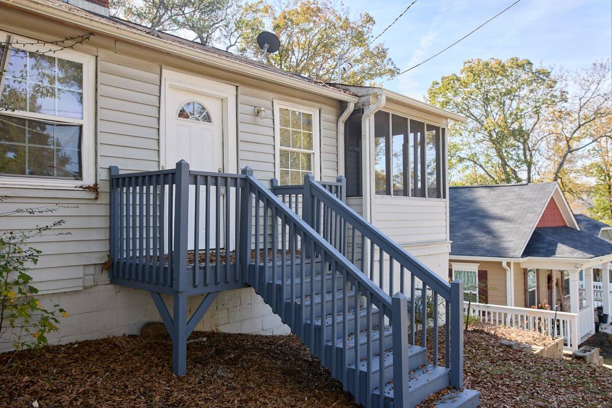 Apartment for rent at 150 & 152 Hedges St, Marietta, GA 30008