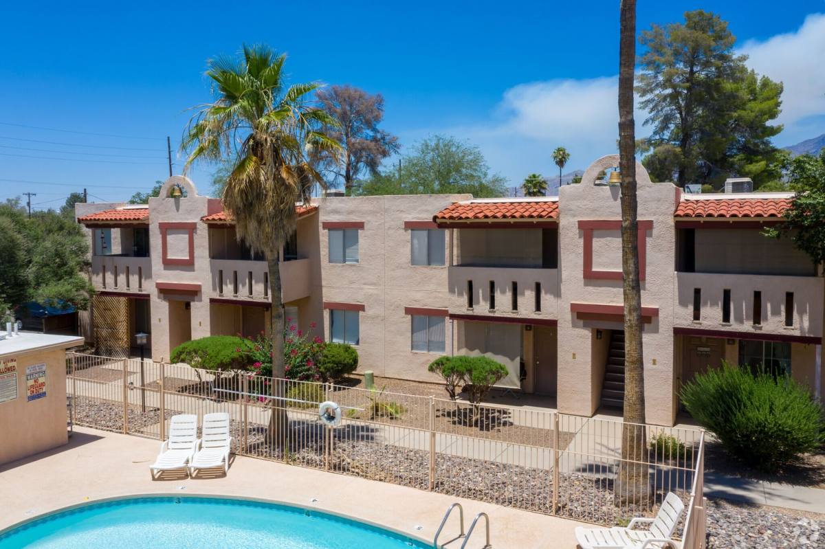 Apartment for rent at 2850 N Alvernon Way, Tucson, AZ 85712