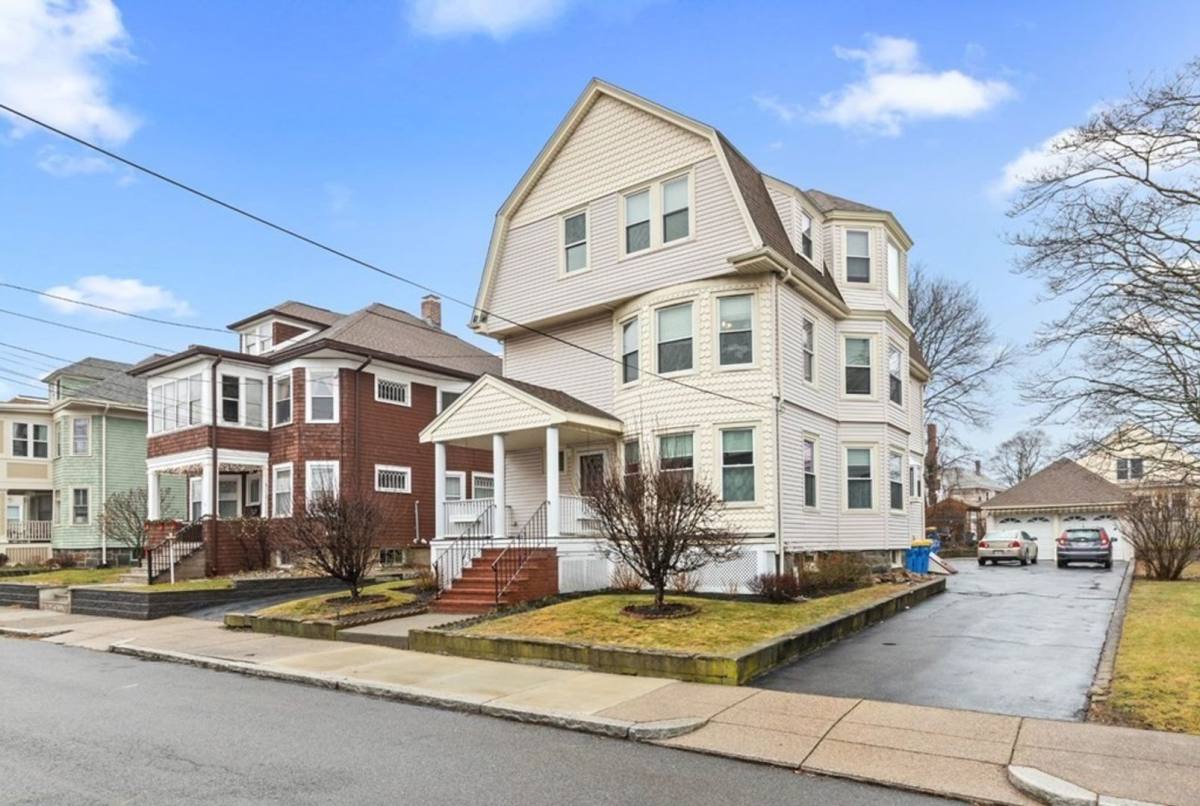 Apartment for rent at 76 Fremont St #2, Winthrop, MA 02152